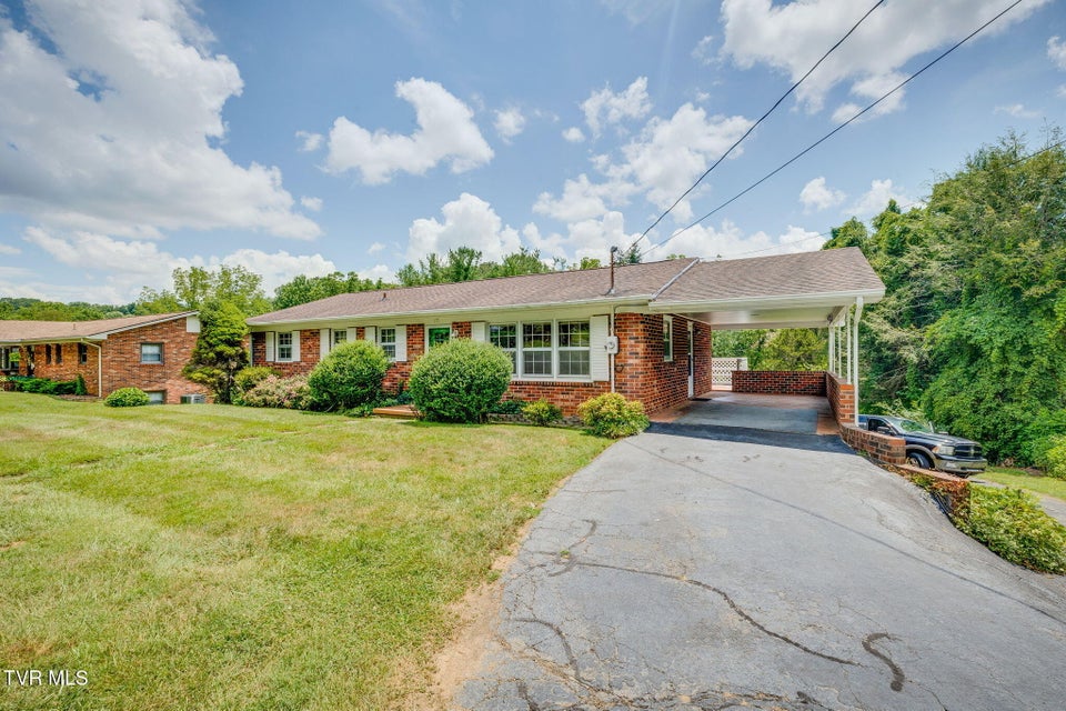 Photo #3: 177 Ridgeland Drive