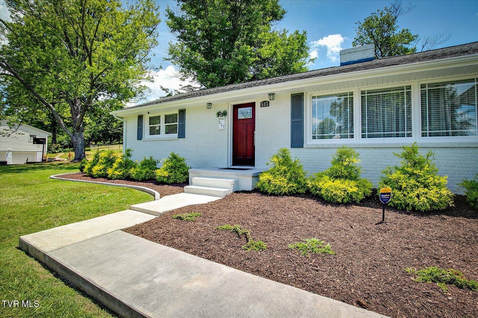 Photo #5: 517 Forestdale Road