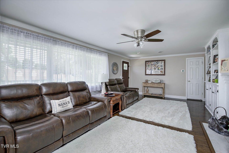 Photo #6: 517 Forestdale Road