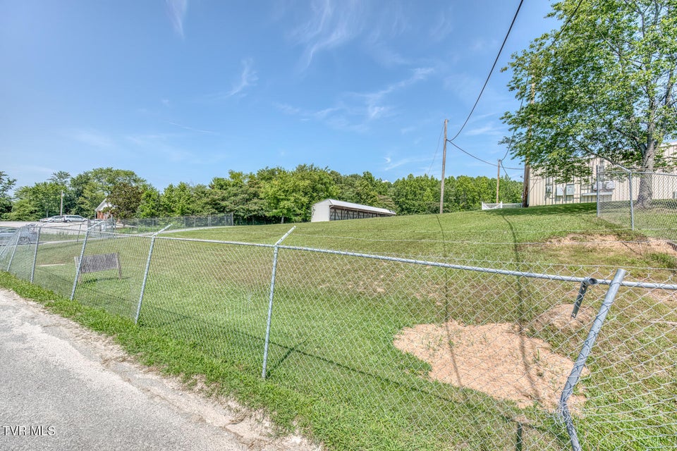 Photo #33: 801 Larry Byrd Road