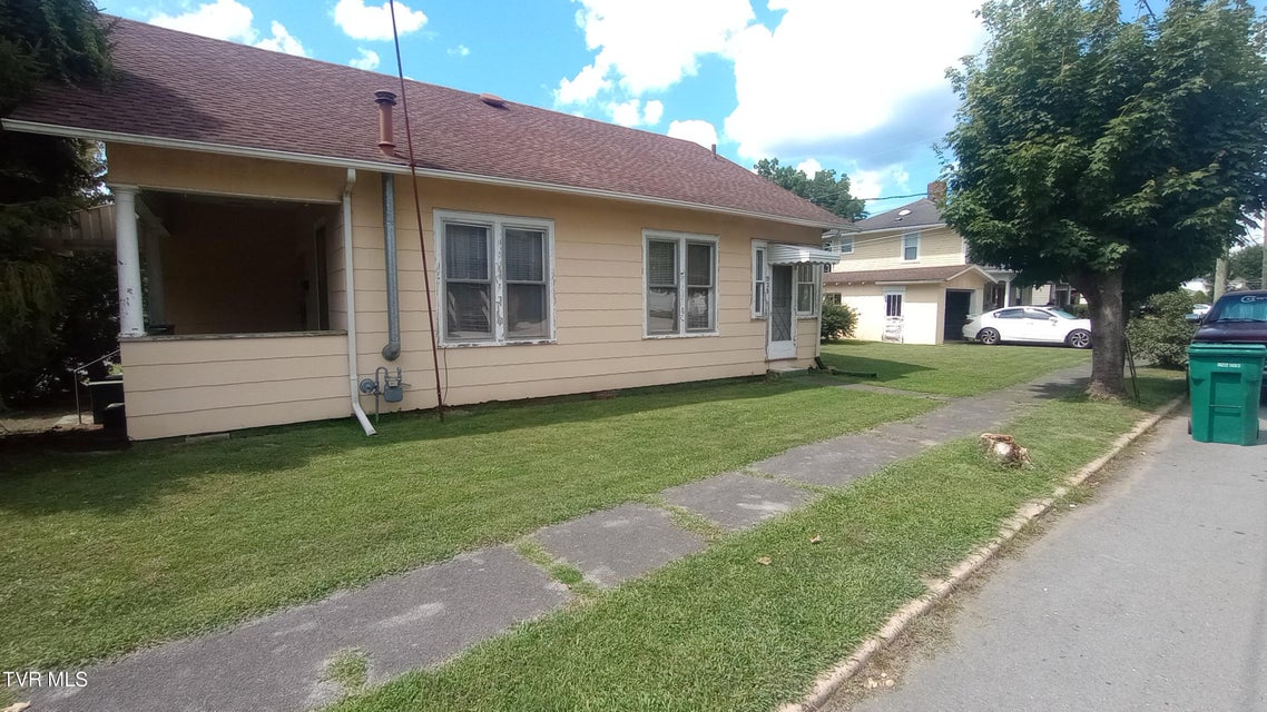 Photo #8: 335 Catawba Street