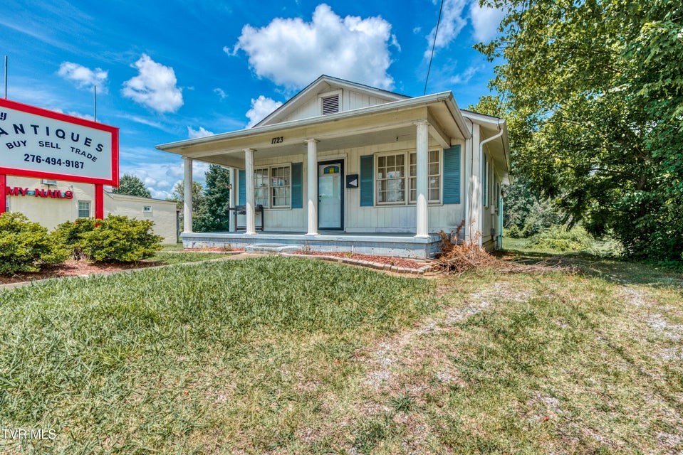 Photo #3: 1723 Euclid Ave Avenue