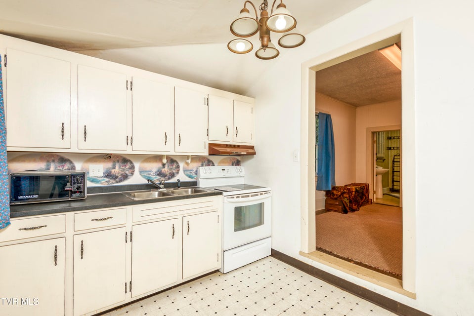 Photo #18: 1723 Euclid Ave Avenue