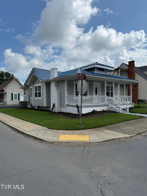 Photo #2: 701 1st Street
