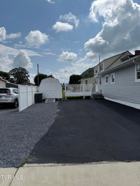 Photo #4: 701 1st Street