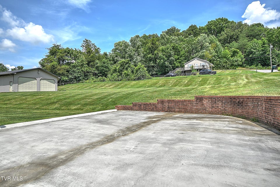 Photo #71: 106 Davis Road