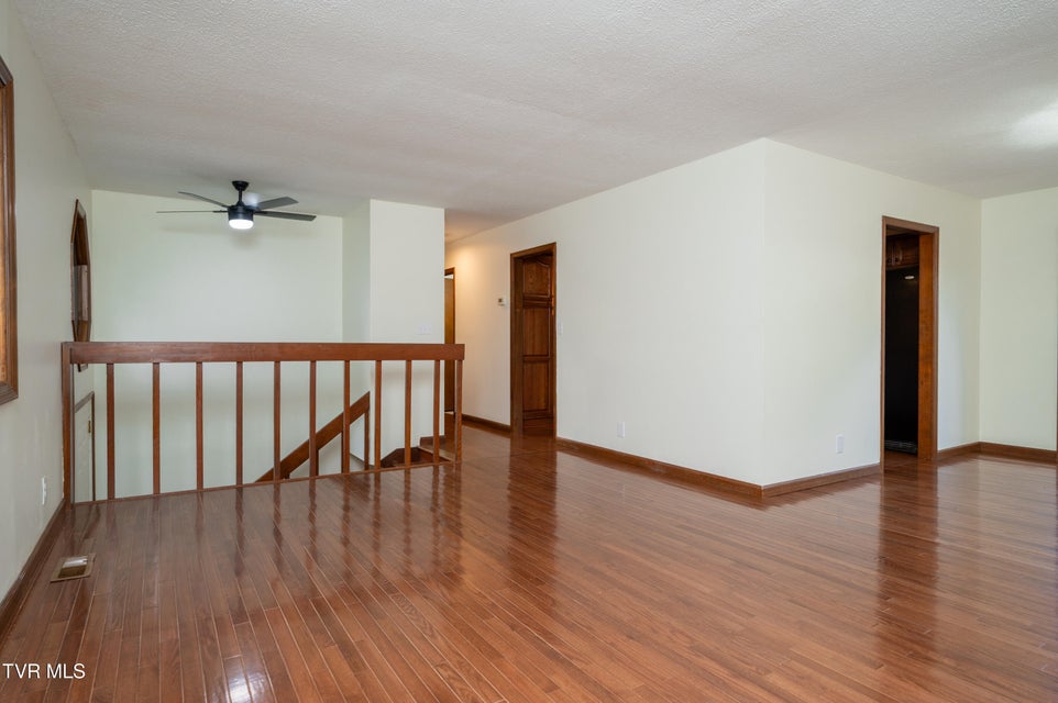 Photo #14: 110 Wellington Court