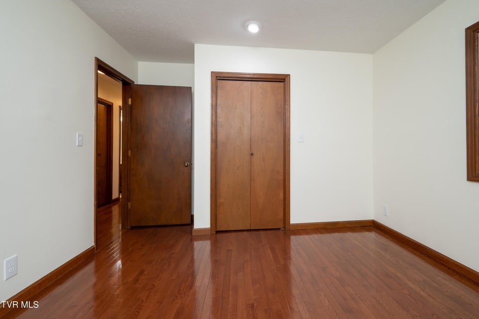 Photo #28: 110 Wellington Court