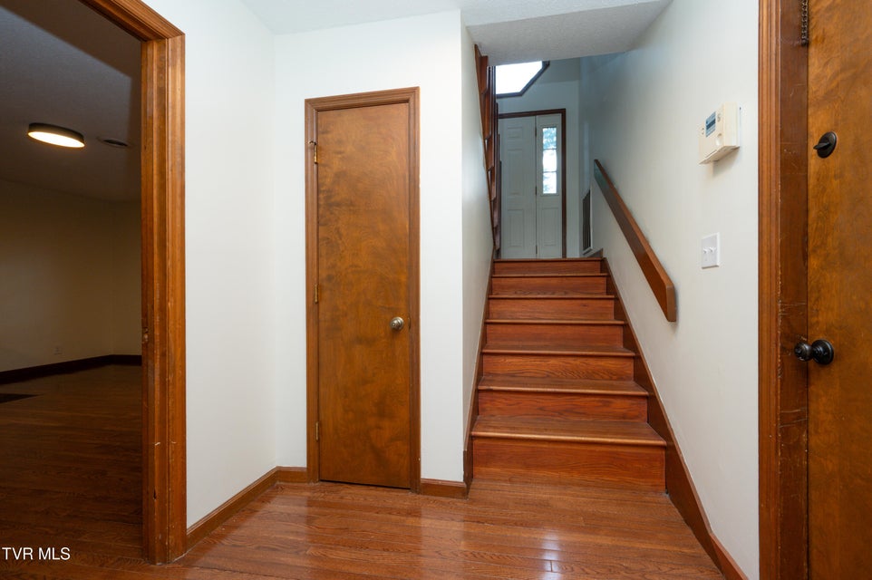 Photo #35: 110 Wellington Court