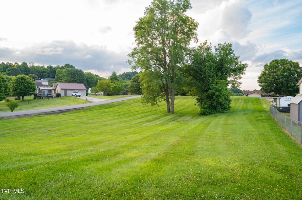 Photo #4: 110 Wellington Court