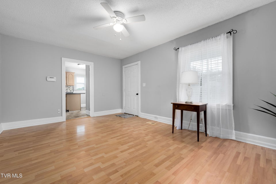 Photo #11: 310 Johnston Avenue