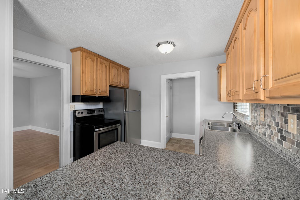 Photo #13: 310 Johnston Avenue