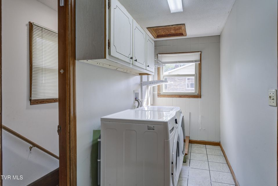 Photo #38: 126 Fairlawn Drive