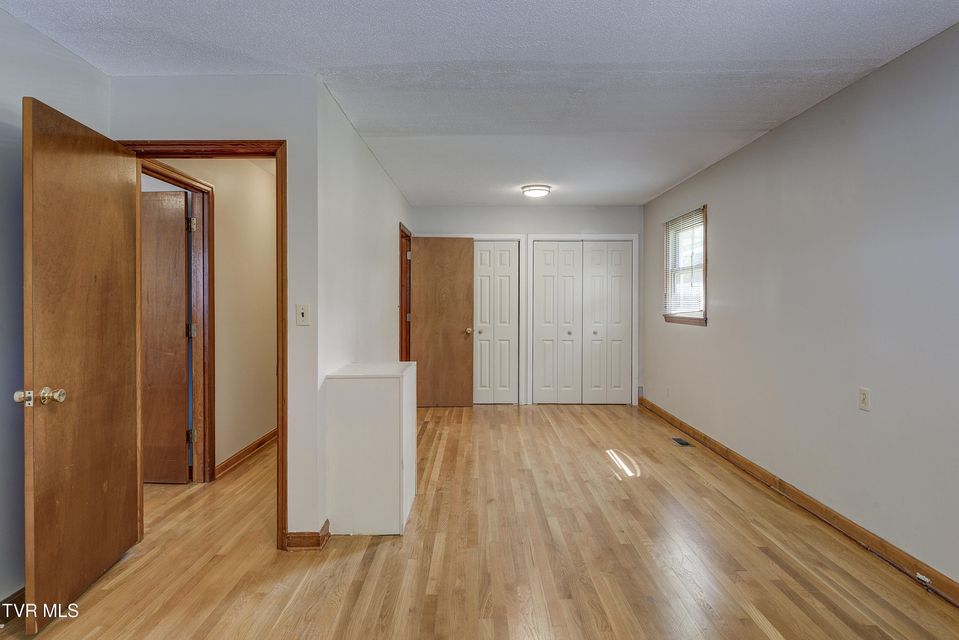 Photo #27: 126 Fairlawn Drive