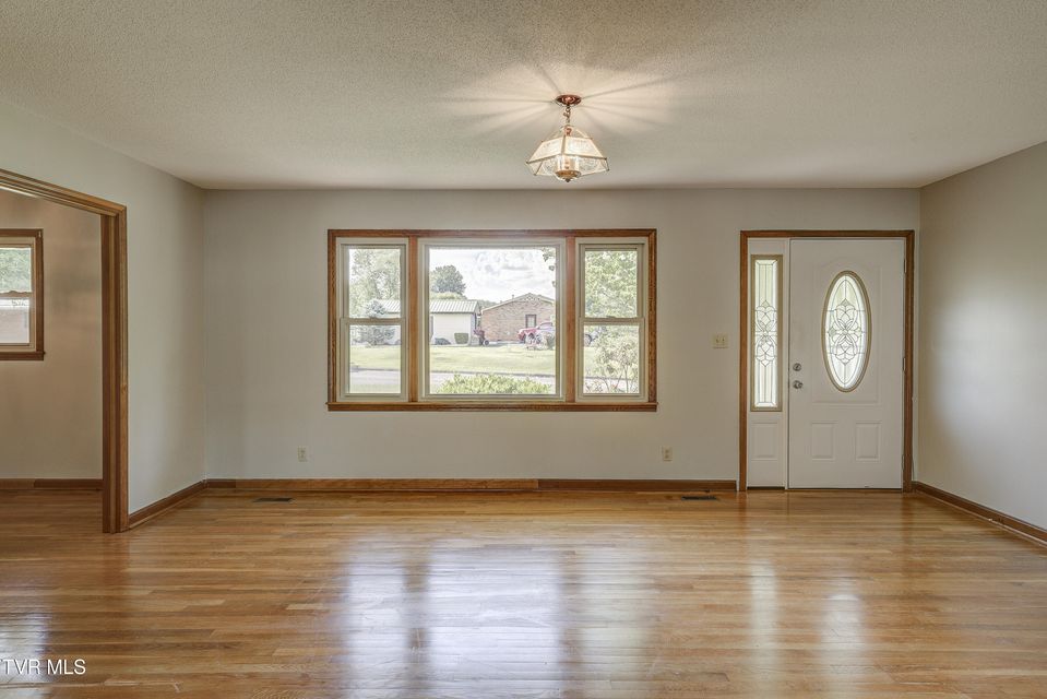 Photo #13: 126 Fairlawn Drive