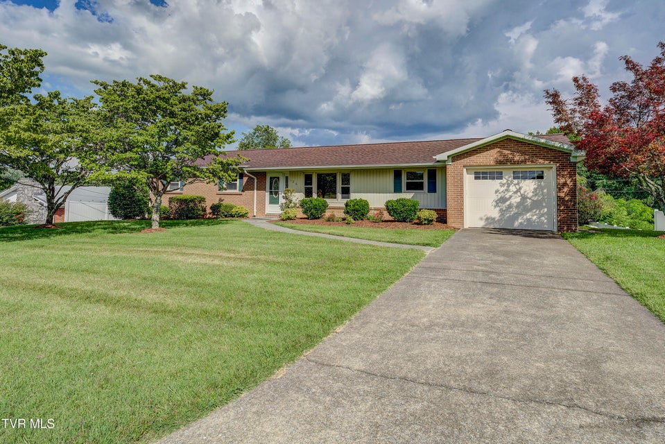 Photo #3: 126 Fairlawn Drive