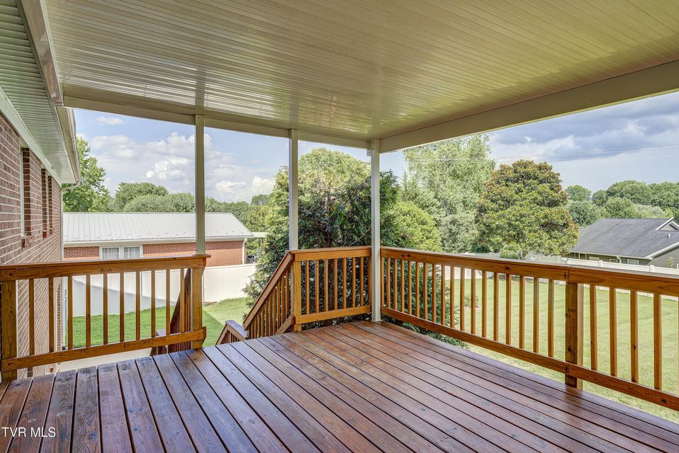 Photo #6: 126 Fairlawn Drive