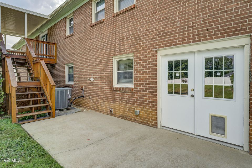 Photo #12: 126 Fairlawn Drive