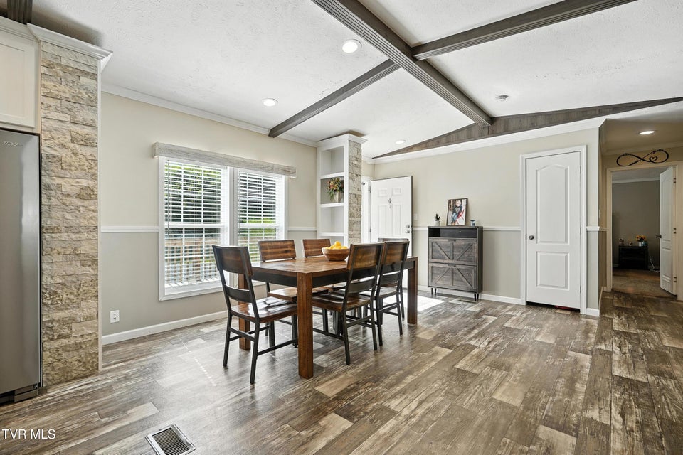Photo #6: 206 Wampler Avenue