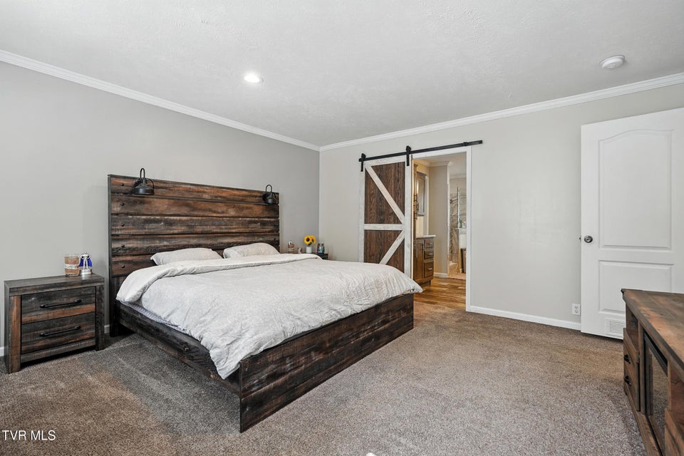 Photo #14: 206 Wampler Avenue