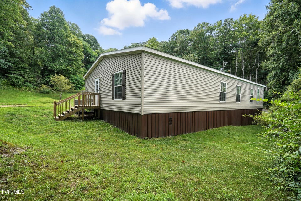 Photo #28: 206 Wampler Avenue