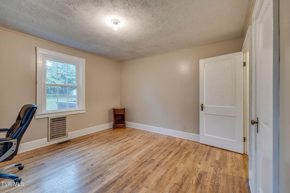 Photo #28: 1837 Holston Drive