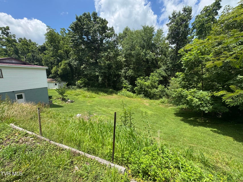 Photo #38: 453 Beechwood Road