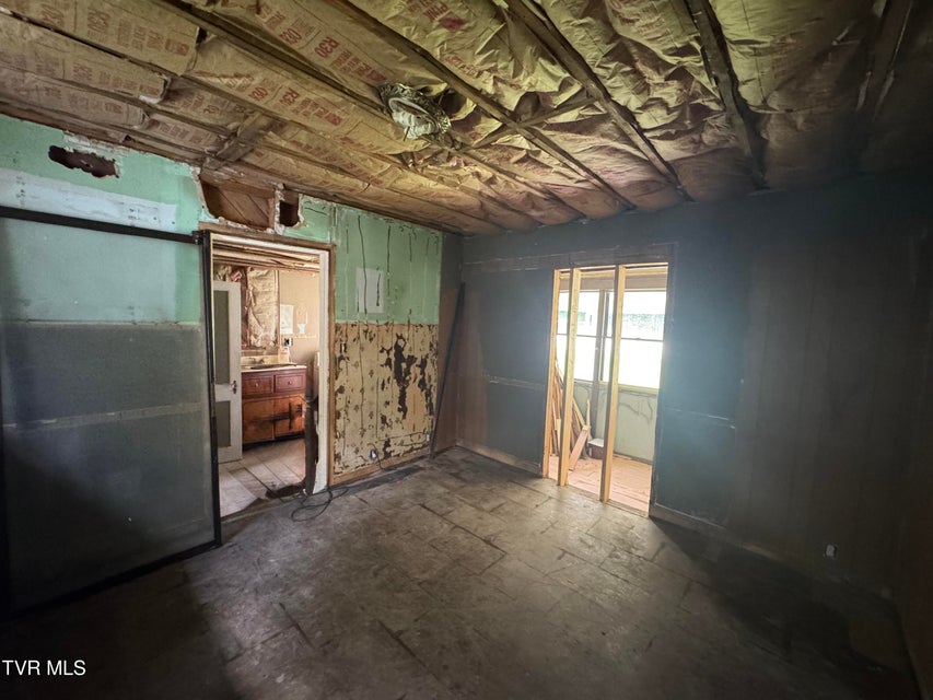 Photo #14: 453 Beechwood Road