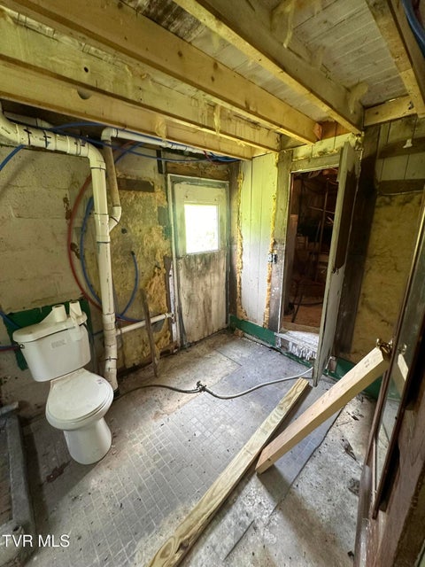 Photo #29: 453 Beechwood Road