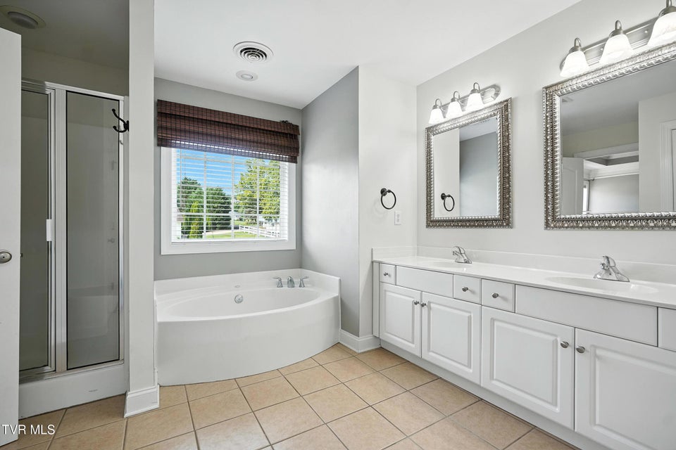 Photo #32: 118 Ridgeview Meadows Drive