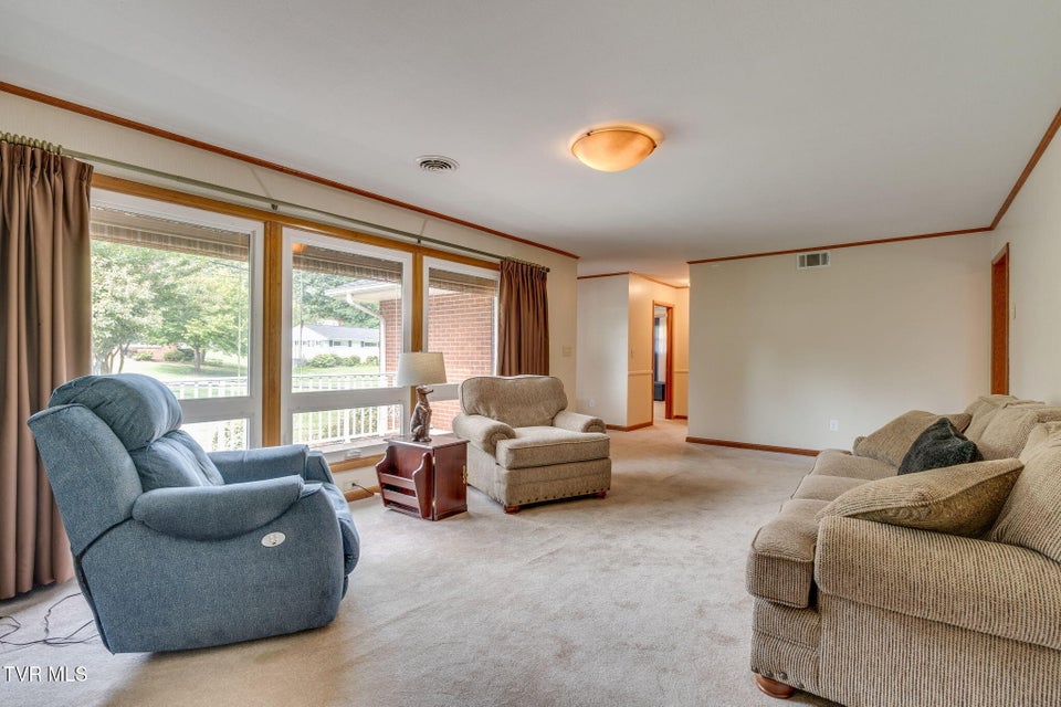 Photo #9: 4515 Belvedere Lane
