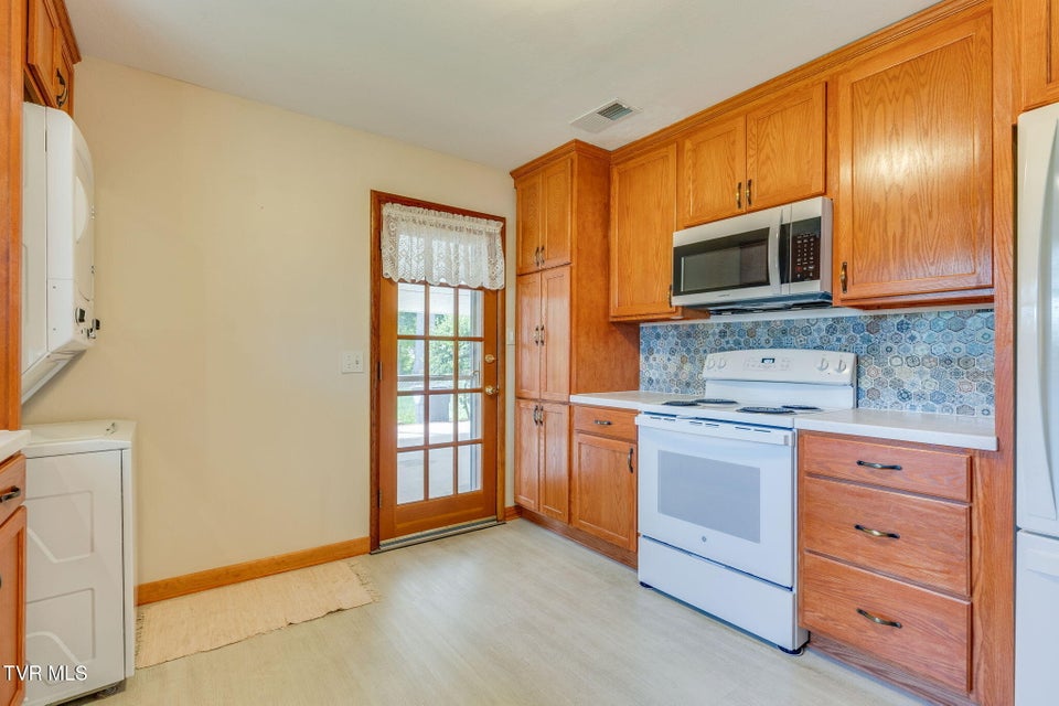 Photo #13: 4515 Belvedere Lane