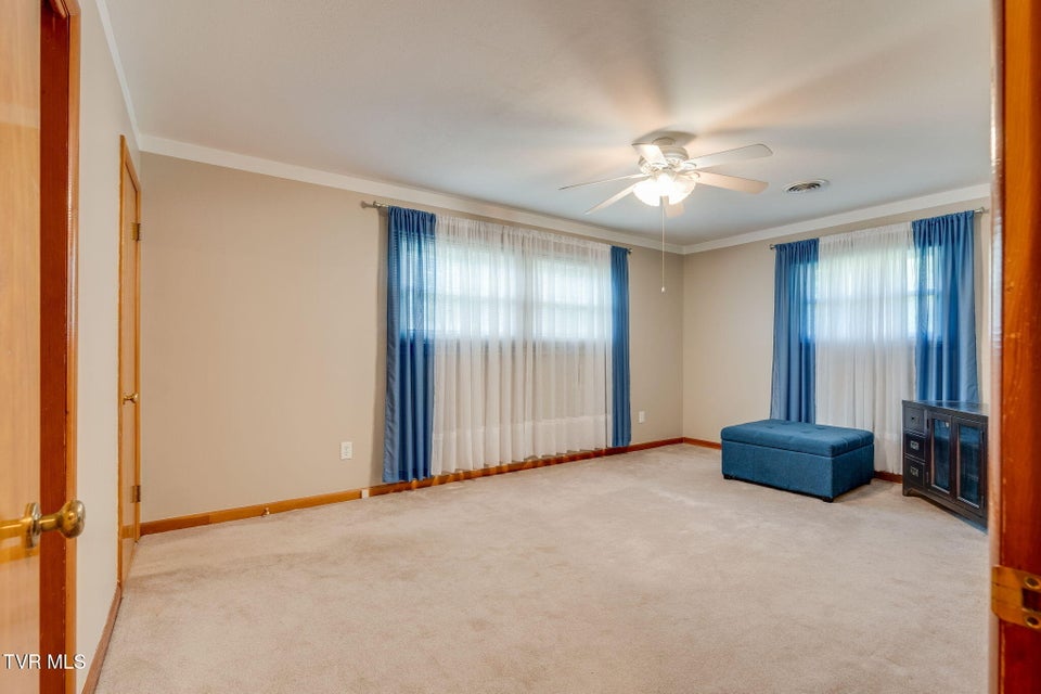 Photo #15: 4515 Belvedere Lane