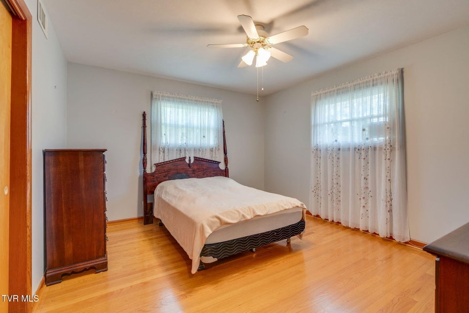 Photo #22: 4515 Belvedere Lane