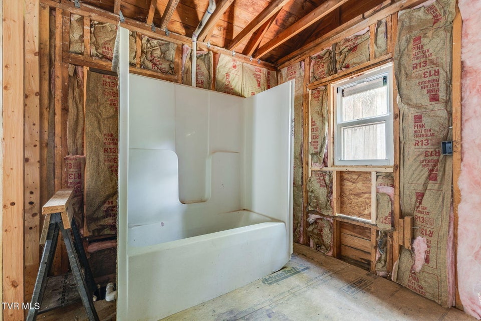 Photo #11: 1625 Vance Street
