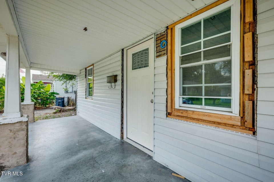 Photo #5: 1625 Vance Street