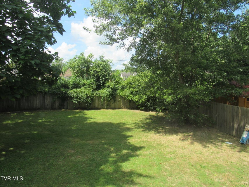 Photo #31: 1557 Greenfield Avenue