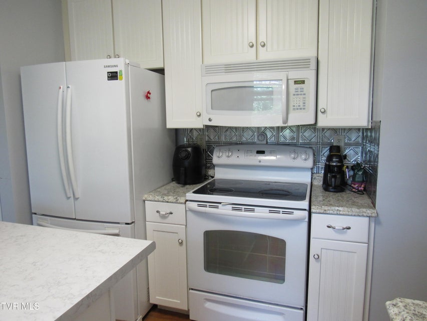 Photo #14: 1557 Greenfield Avenue