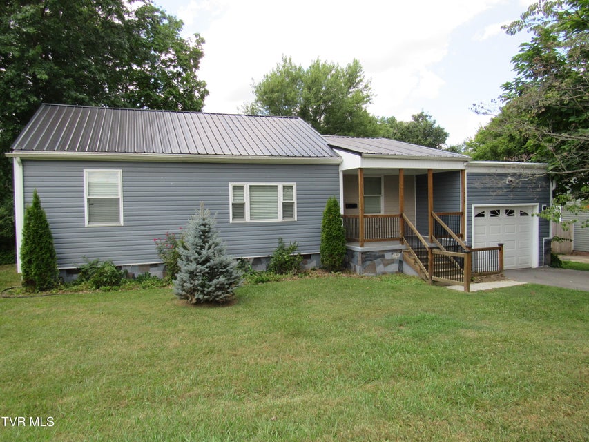 Photo #2: 1557 Greenfield Avenue