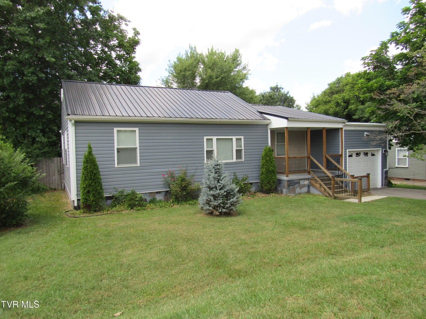 Photo #33: 1557 Greenfield Avenue
