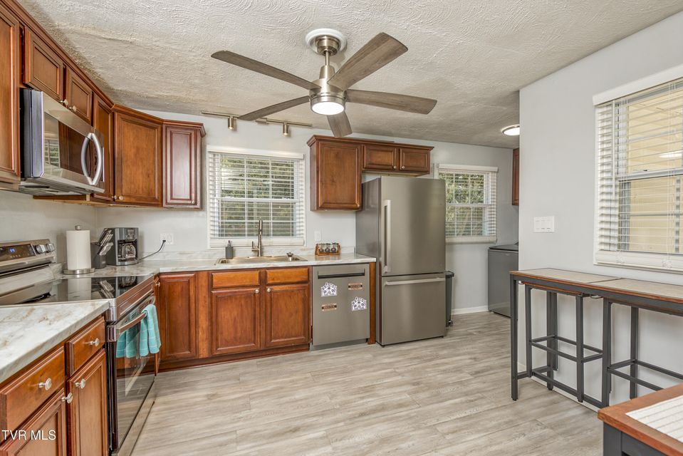 Photo #5: 2117 Westfield Street