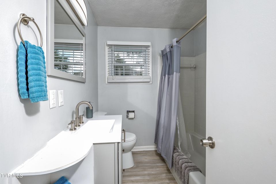 Photo #7: 2117 Westfield Street