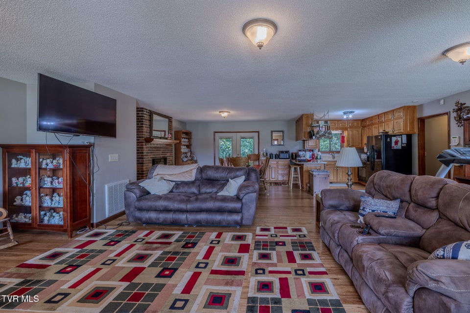 Photo #3: 109 Headtown Road