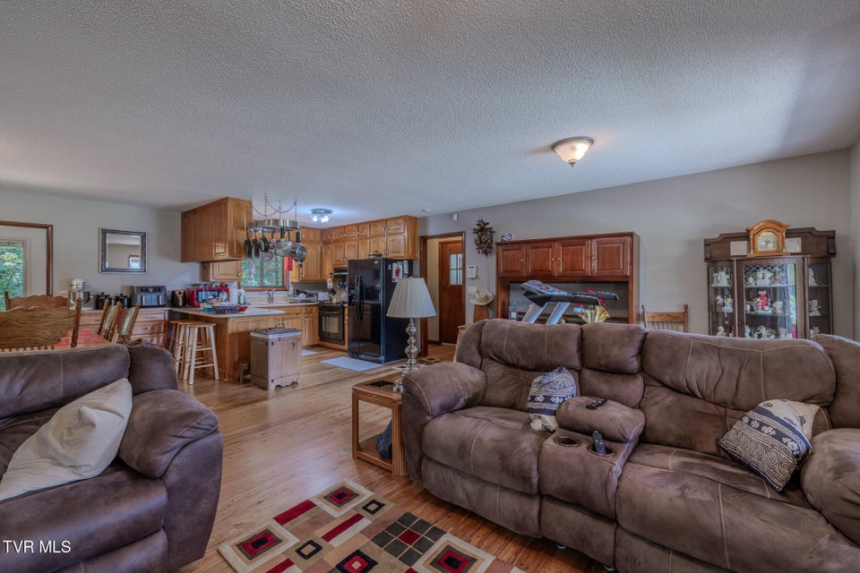 Photo #6: 109 Headtown Road