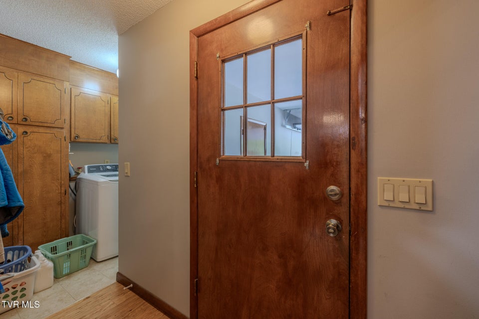 Photo #25: 109 Headtown Road