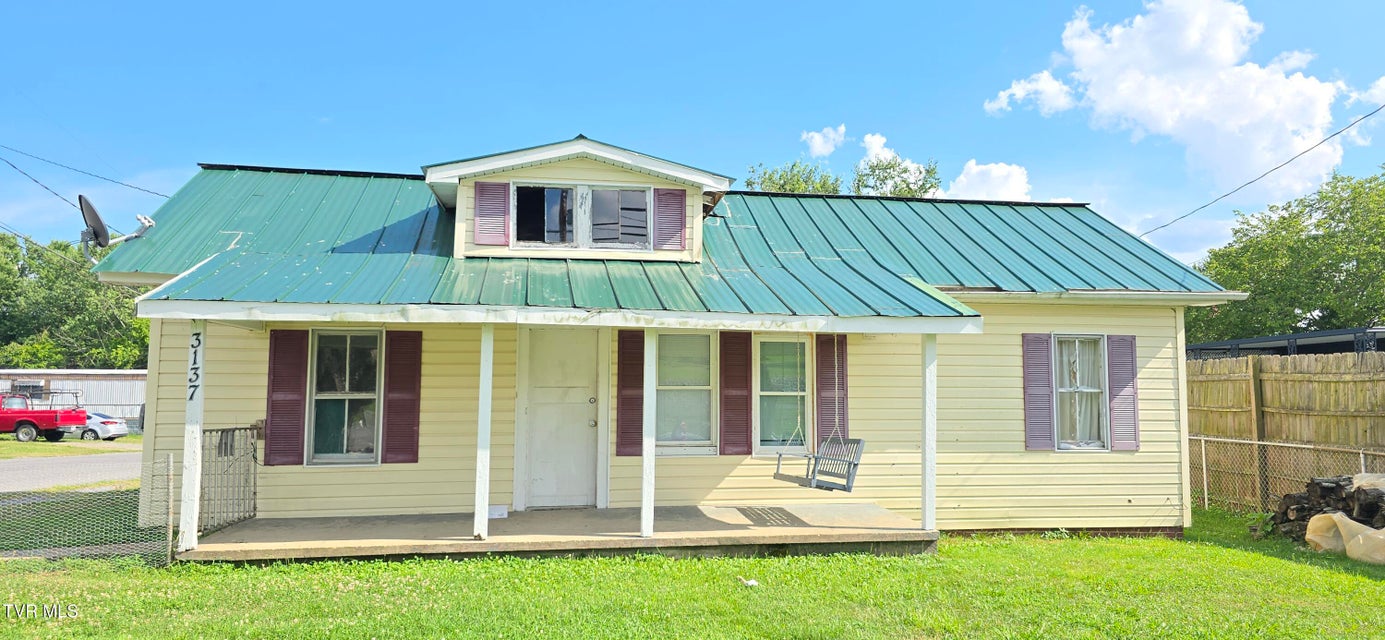 Photo #2: 3137 Bloomingdale Road