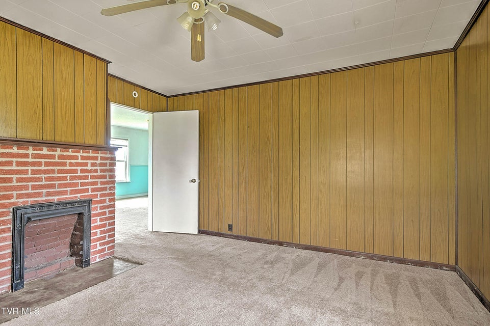 Photo #18: 1408 College Street