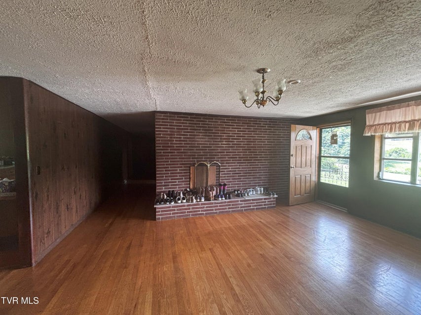 Photo #11: 6002 Mew Road