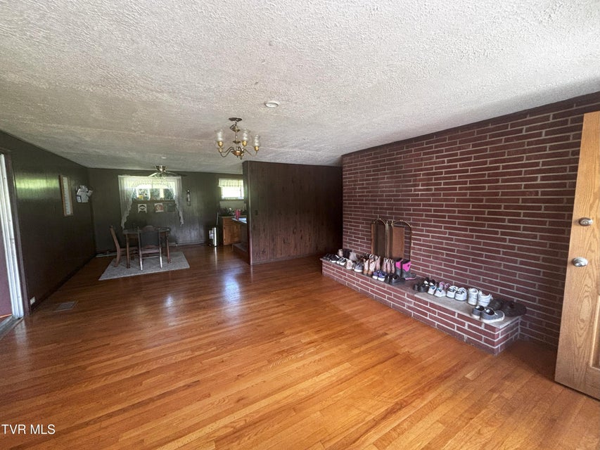 Photo #12: 6002 Mew Road