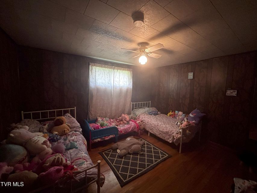 Photo #24: 6002 Mew Road